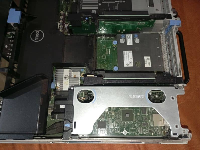 Dell Power Edge R720 Server 6