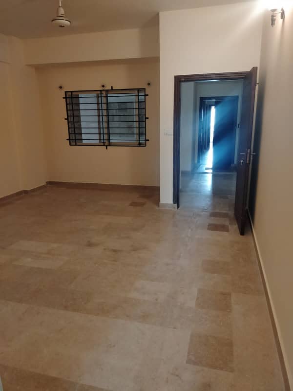 Top Location Flat For Rent 11