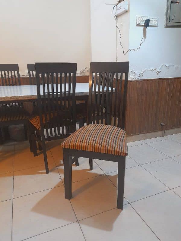 Dining Table with 6 Solid Chairs 2