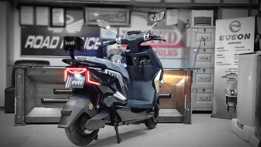 evee S1 Pro Electric Scooty 6