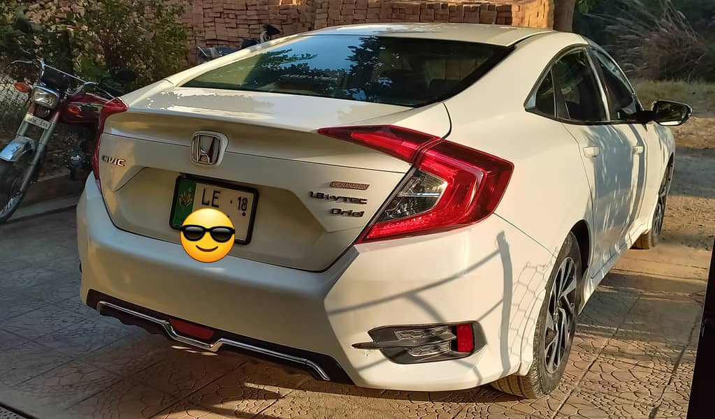 Honda Civic Oriel 2018 VTEC CVT 6