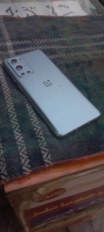 One Plus 9 Pro 12+256 5G Single Sim 4