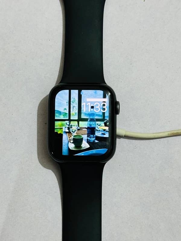 Apple Watch Series 6 (GPS) 1