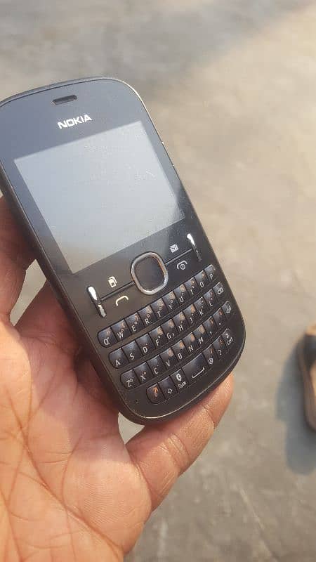 Nokia asha 200 1