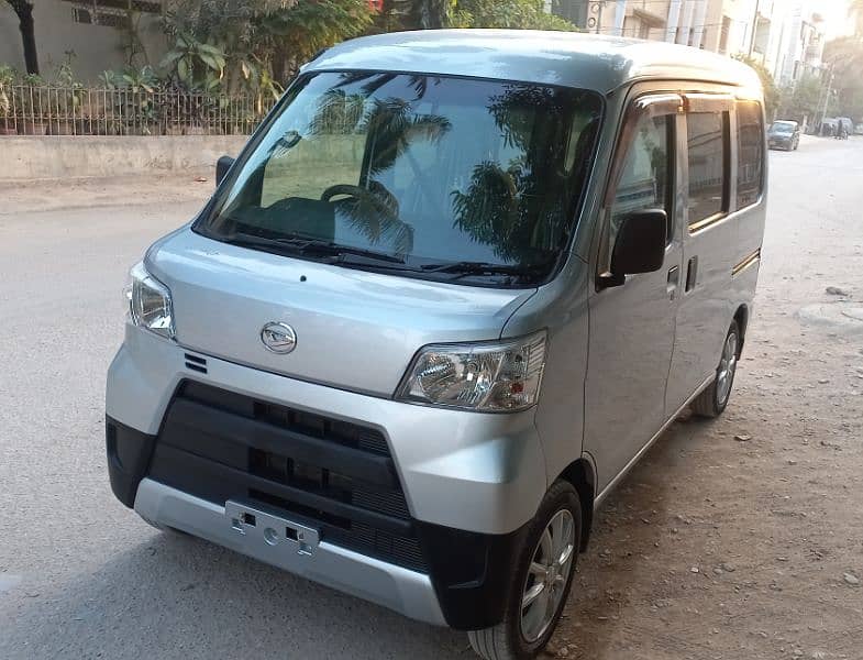 Daihatsu Hijet 2019 1