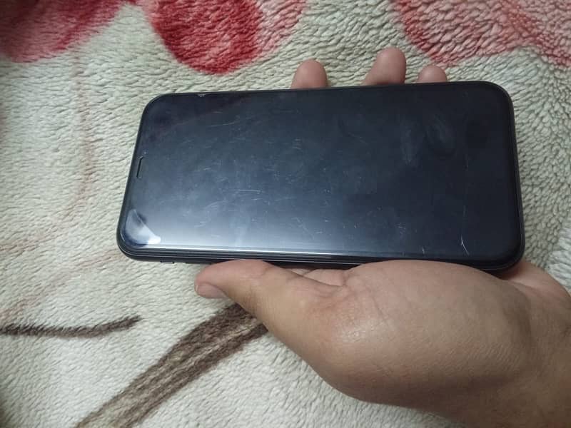 Iphone Xr for urgent sale 2