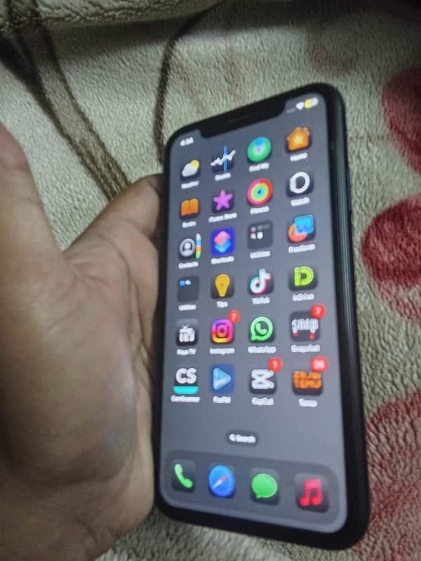 Iphone Xr for urgent sale 3