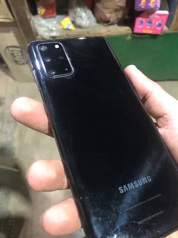 Sumsang s20 plus 5G 8/256 3