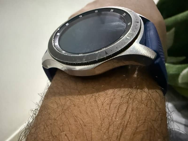 Samsung Galaxy watch S4 1