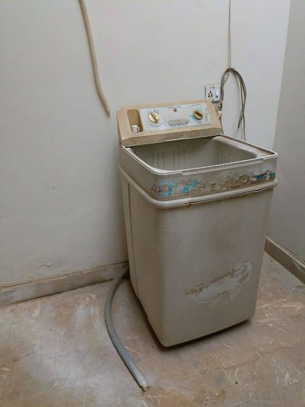 Pak Arab washing Machine Running Condition. 2