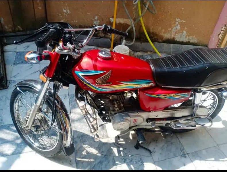 Honda 125 CG bike WhatsApp 03 13 49 25 437 1