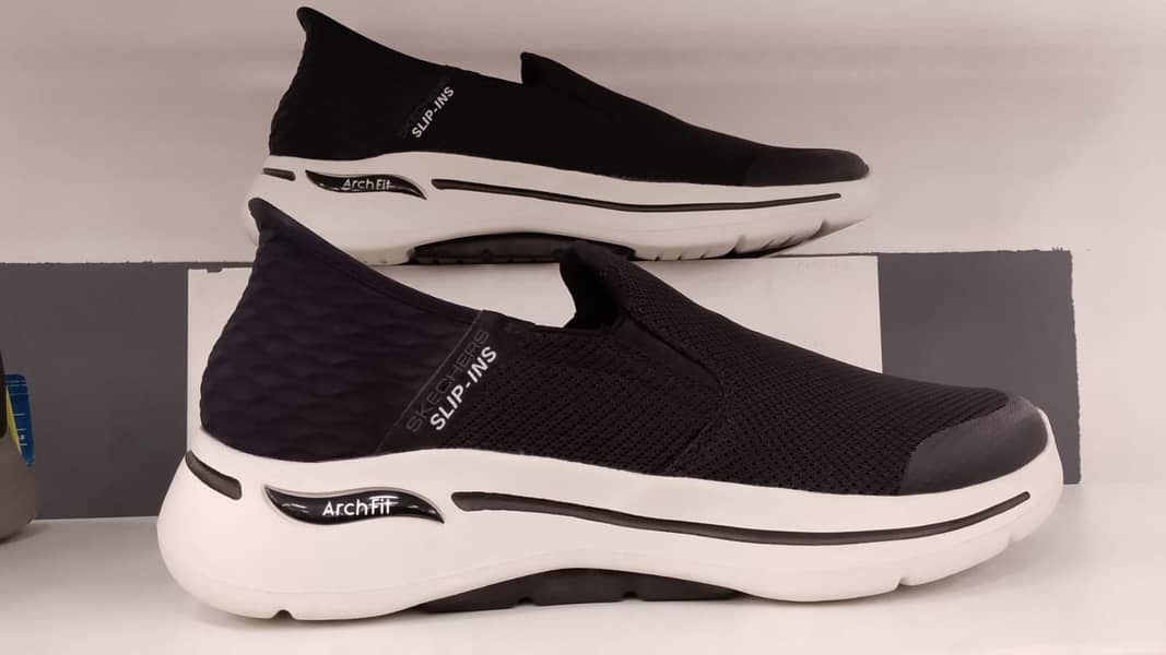 Skechers Arch fit Slip ins 0