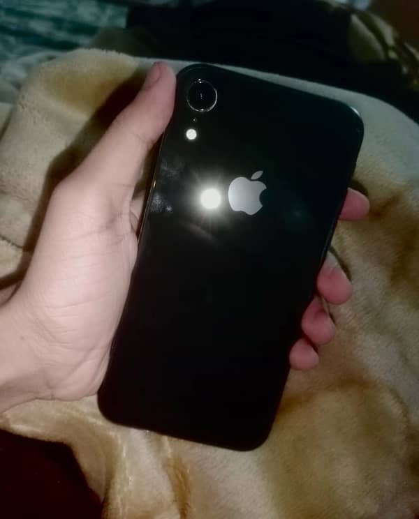 iPhone XR 0