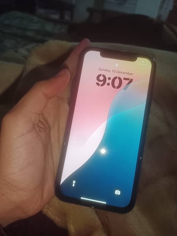 iPhone XR 3