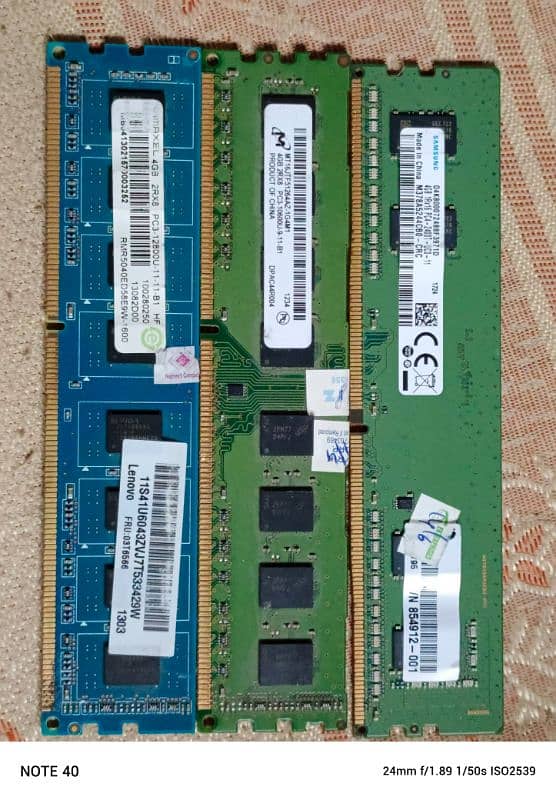 Good condition 4GB ram DDR4 and DDR3 2