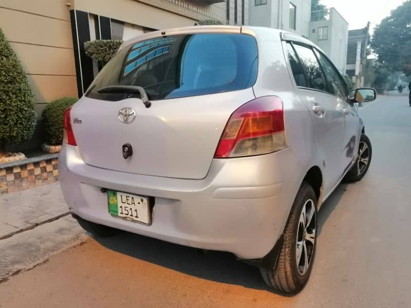 Japanese Toyota vitz model 2008/2011 automatic car good condition 12