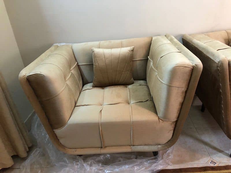 5 seater big size brand new classy sofa set up for sale 4