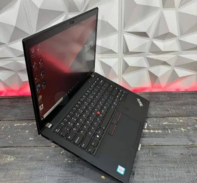 Lenovo Thinkpad T480s Touch ScreenLaptop. Core i7 8thGen 16Ram 256Gb 2