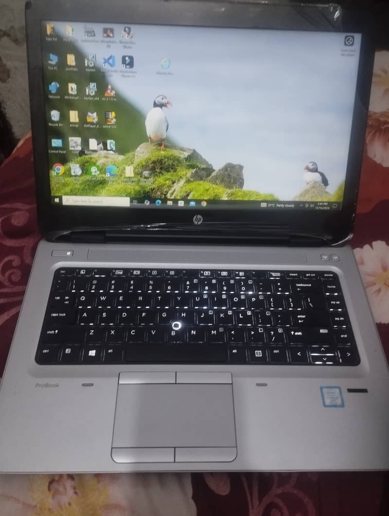 Dell laptop I5 7th generation  10/10 0