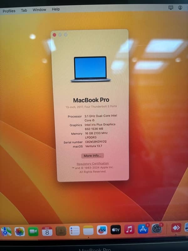 Mackbook pro 2017 with touch bar 2