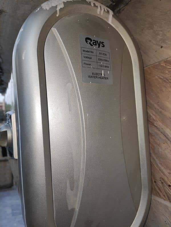 Rays Electric Water Heater ST-E30 15Ltr 1