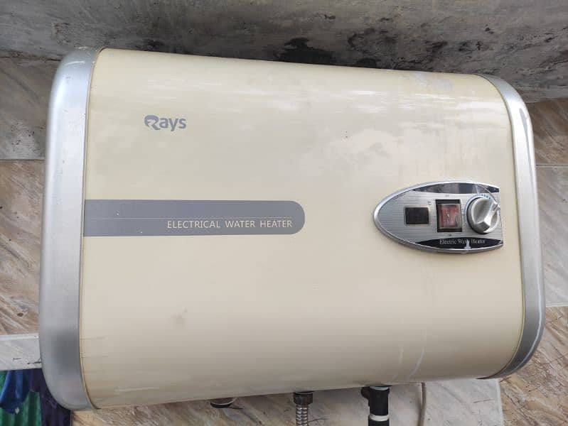 Rays Electric Water Heater ST-E30 15Ltr 8