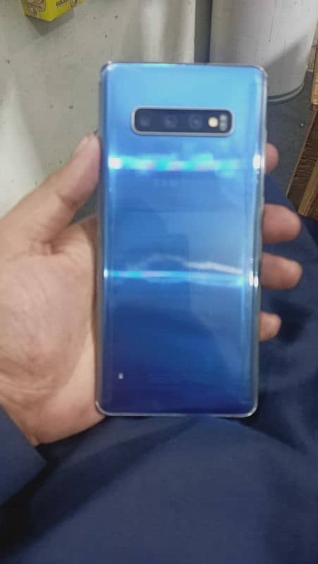 Samsung s10 plus dotted 1