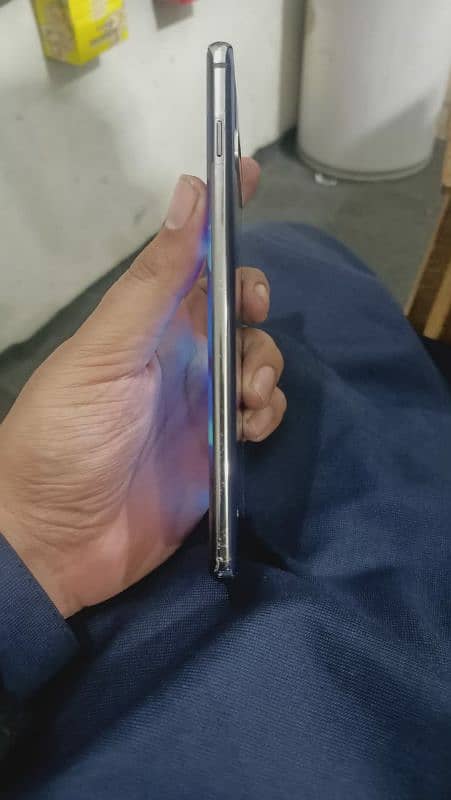 Samsung s10 plus dotted 2