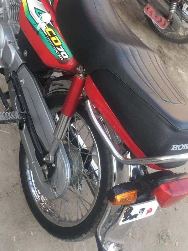 Honda CD 70 good condition urgent sale 0/300/64/89/0/2/4 4