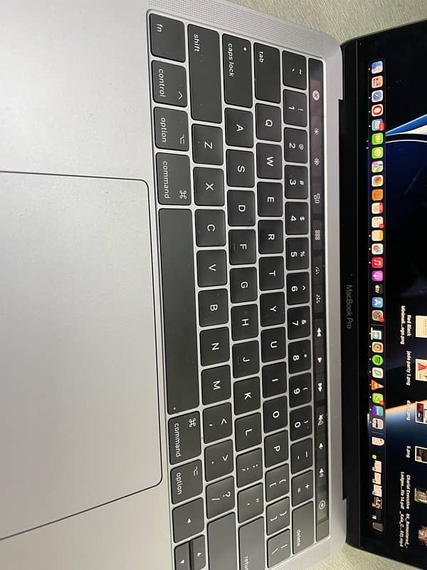 Macbook Pro 2019 13.3” Display 16GB Ram 1TB Space 4GB Graphic Cards 4