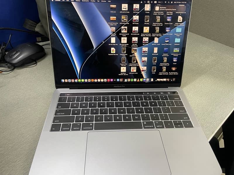 Macbook Pro 2019 13.3” Display 16GB Ram 1TB Space 4GB Graphic Cards 5