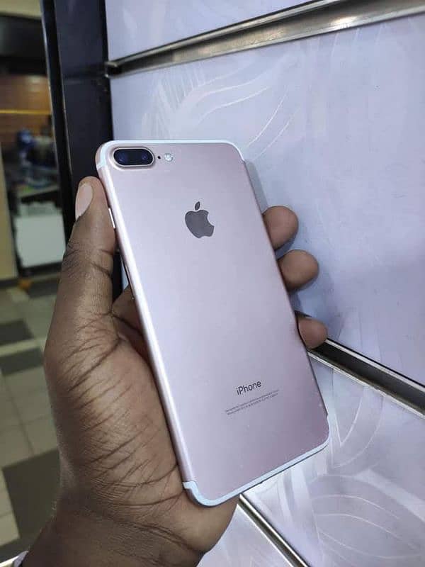 iPhone 7 plus street/128 GB PTA approved for urgent sale 03484580261 1