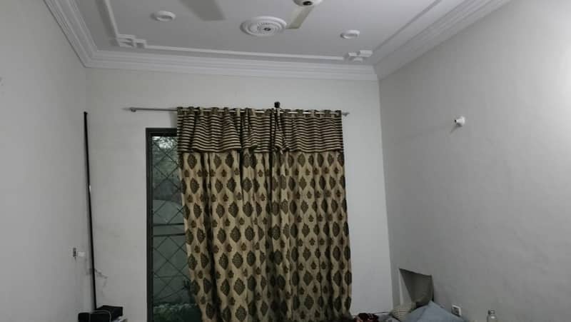 10 Marla Beautiful Double Story House Urgent For Rent in sabzazar 1