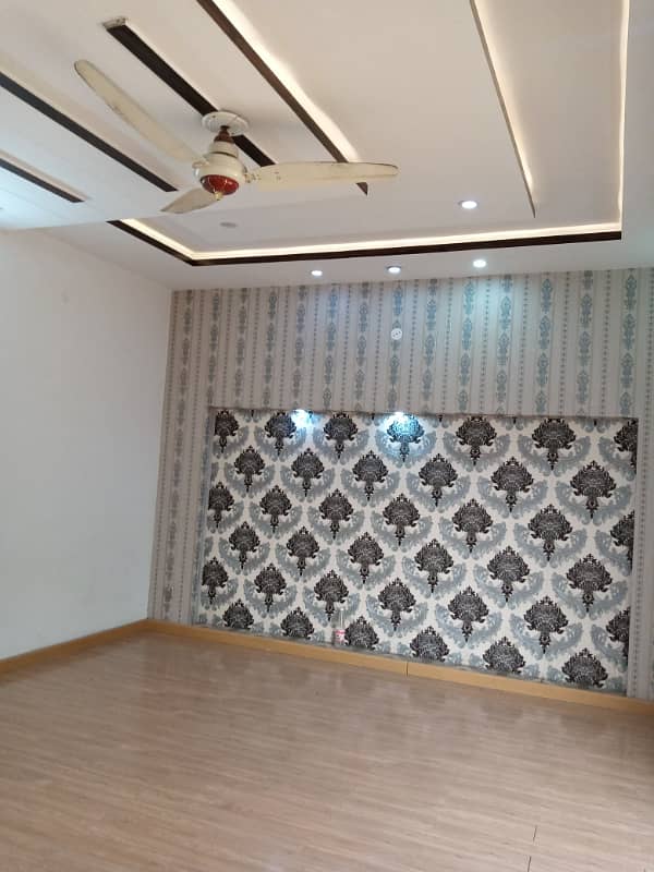 Brand New 1 Kanal Luxury Upper Portion Available For Rent in Gulbahar Block Bahria Town Lahore 8