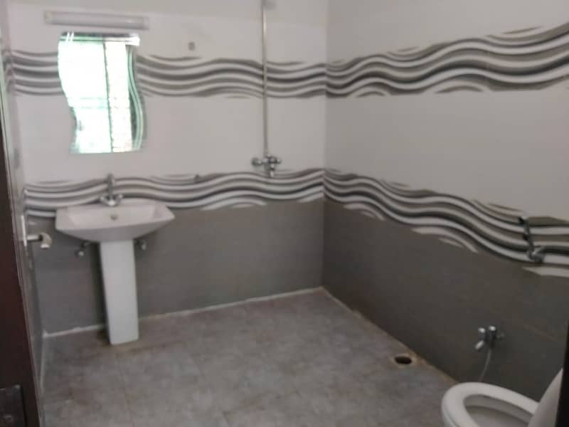 18 Marla House Available For Rent Johar Town Lahore Can Be Used For Silent Office 5