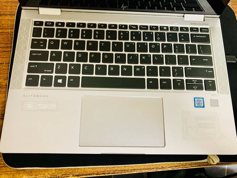 Hp Elitebook 1030 G3 Core i7 8th generation Touch x360 5