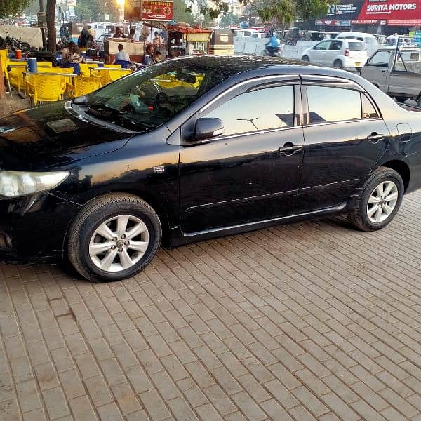 Toyota Corolla Altis 2013 SR 4