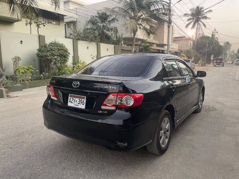 Toyota Corolla Altis 2013 SR 18