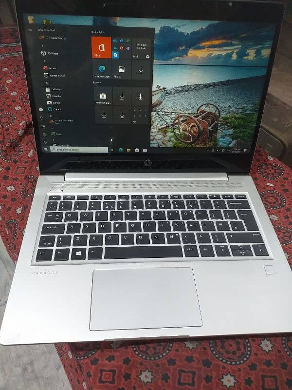 HP probook i5 8th gen 1