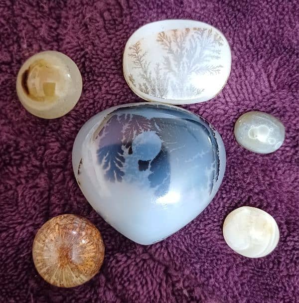 Different types of stones available 5