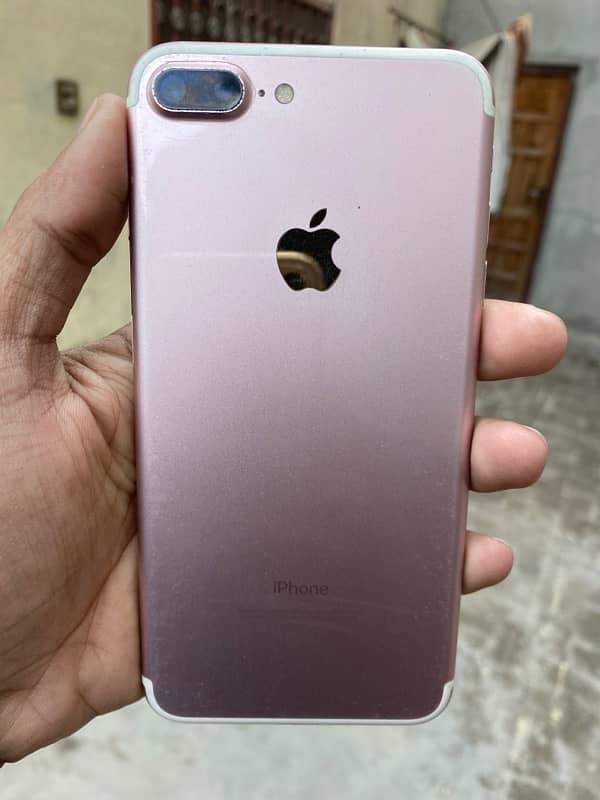 iPhone 7+ ( rose gold ) 3