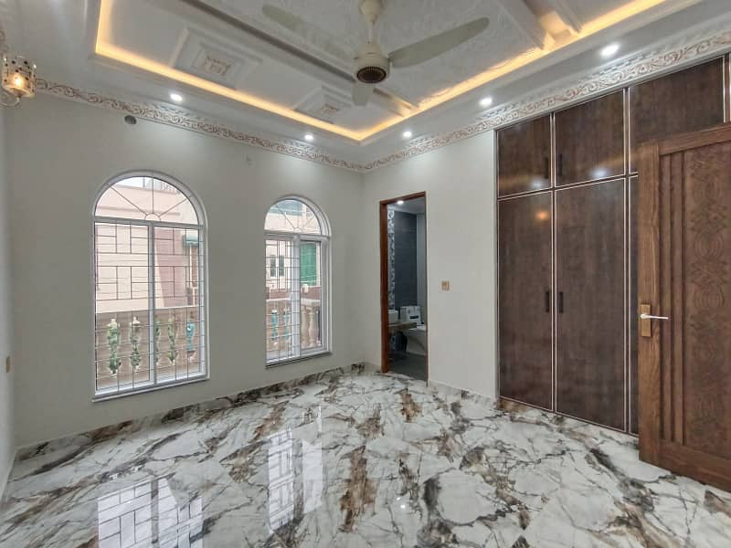 5 Marla Very Beautiful Luxury Brand New Spanish House For SALE In Johar Town Super Hot Location Walking Distance to Emporium Mall 27