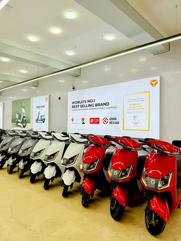 Yadea Electric Scooter Scooty Bike Vehicle T5/Ev Evee Aima Metro Revoo 13