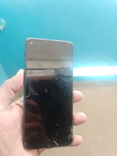 mobile bilkul okay hai bs glas ka masla hai baki chalne me sahi hai