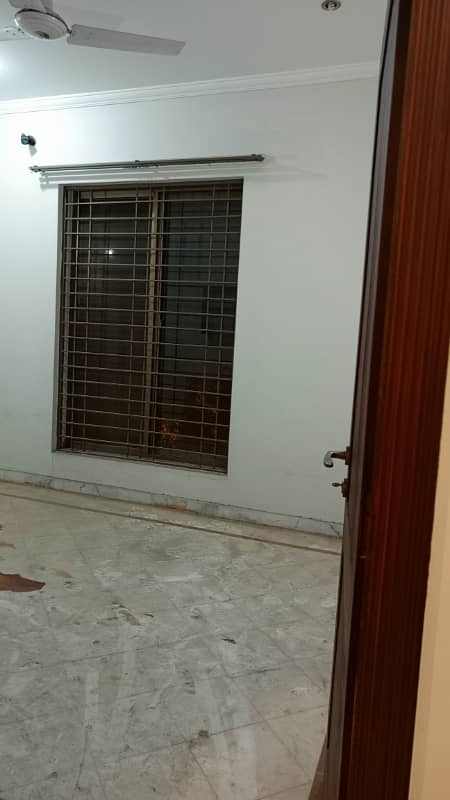 5 marla portion for rent for Family and Silent office (Call center + Software house) 2