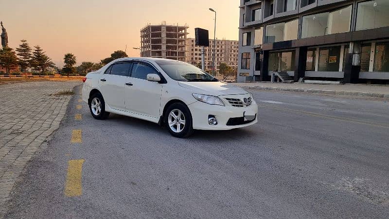 Toyota Corolla GLI 2013 12