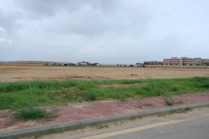 Precinct 25-A Residential Plot 125 Sq. Yards near Bahria Golf City Bahria Town Karachi 0