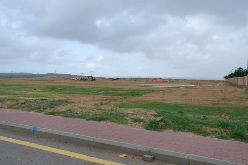 Precinct 25-A Residential Plot 125 Sq. Yards near Bahria Golf City Bahria Town Karachi 4