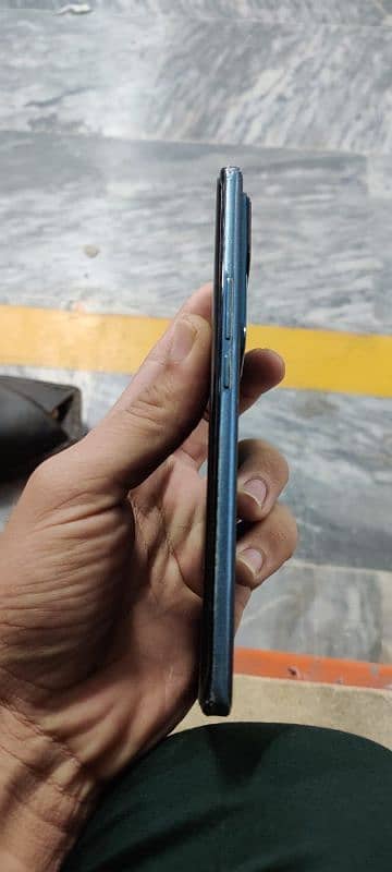 Vivo V30 is good condition PTA approved 4