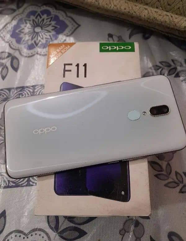 oppo f-11 Mobile 8/256 with box and charger 0